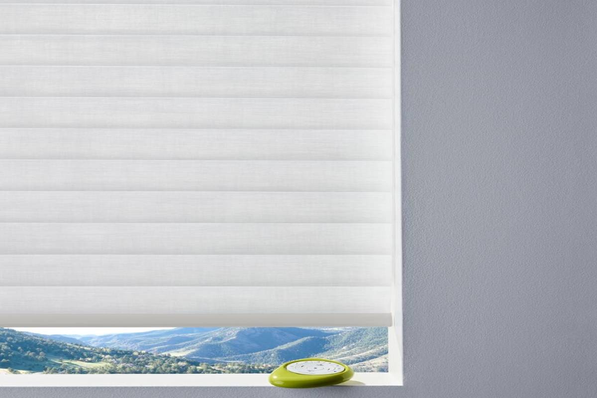 Hunter Douglas PowerView® Automation, power blinds, window treatment motorization, automatic shades near Stuart, Florida (FL)